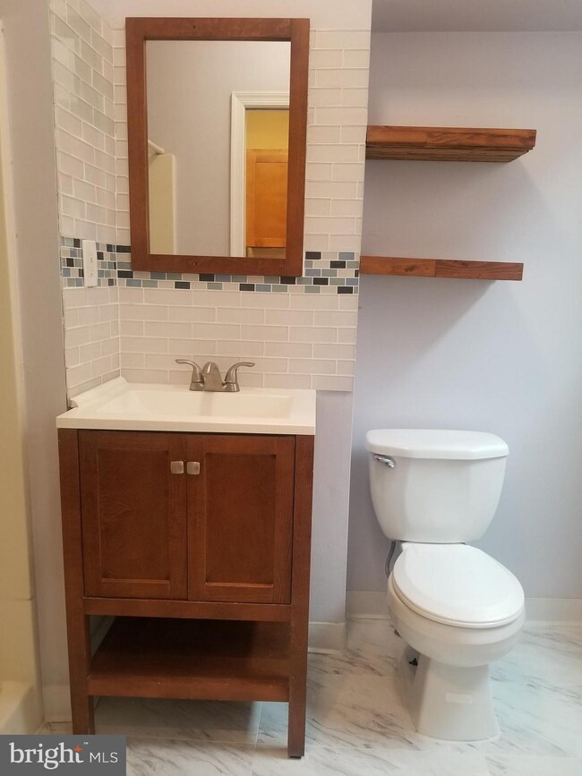 329 N Burlington St unit 2, Gloucester City, NJ 08030 - photo 4