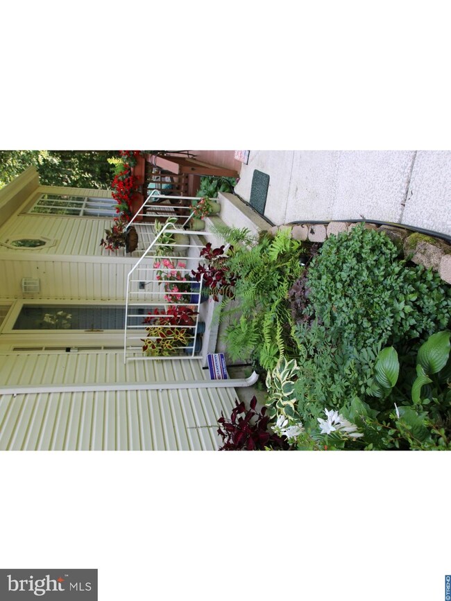 16 Redden Ct, Bear, DE 19701 - photo 2