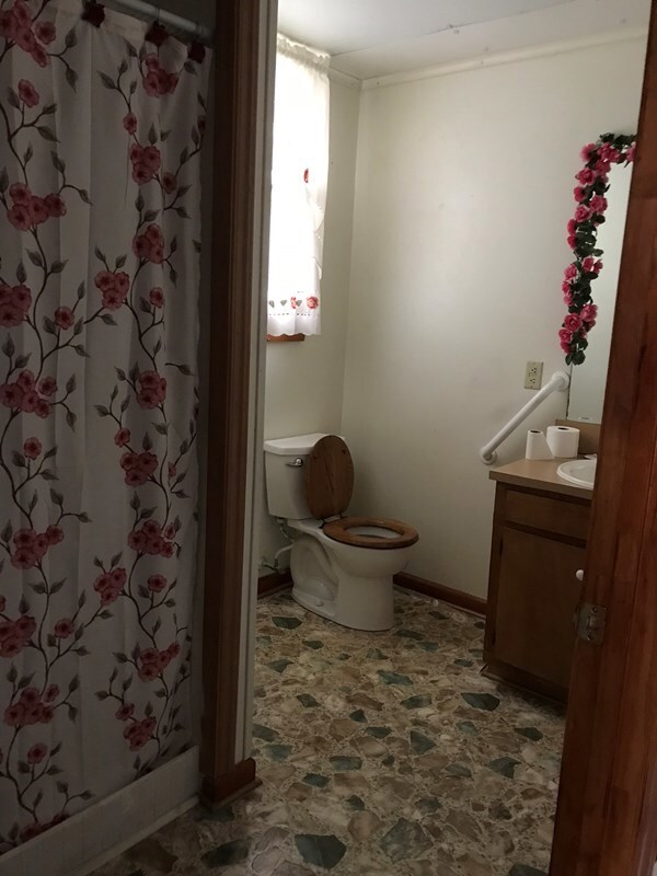 1120 Woodlawn St, Roanoke Rapids, NC 27870 - photo 5