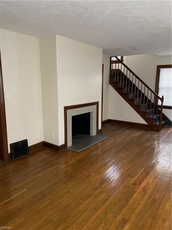 24371 Glenbrook Blvd, Euclid, OH 44117 - photo 6