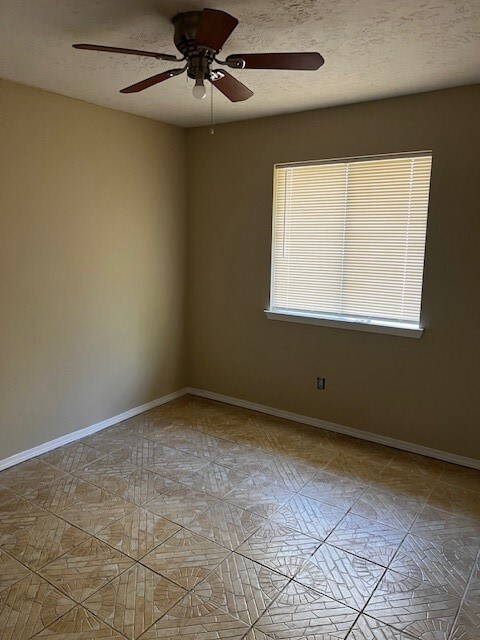 1313 Bridle Path, Rosenberg, TX 77471 - photo 7