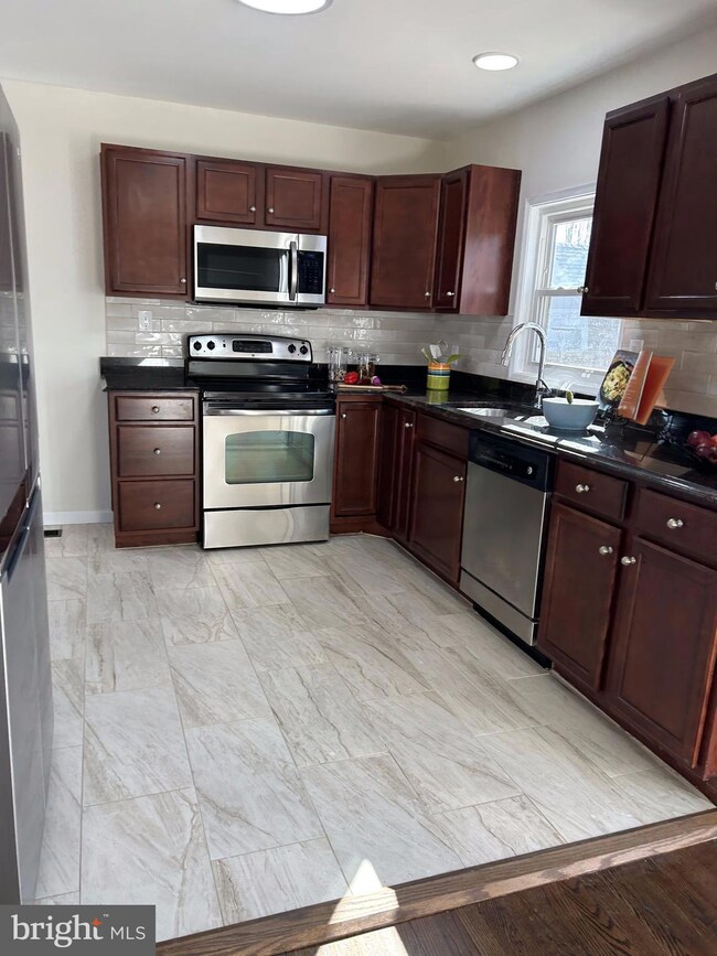 3413 Wenona S, Laurel, MD 20724 - photo 7