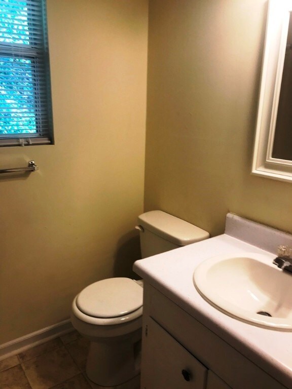 205 Kirk Ln unit 8, Pendleton, SC 29670 - photo 6