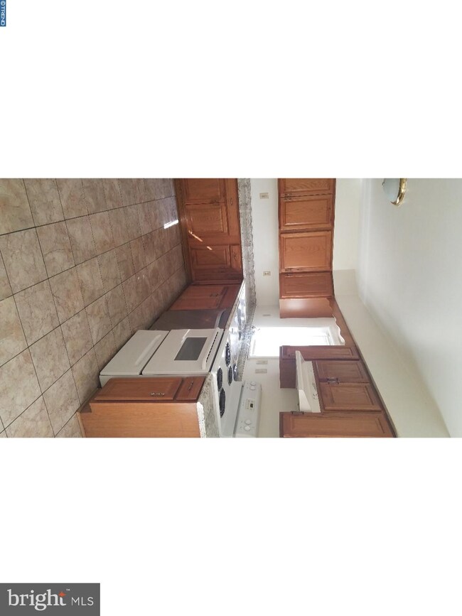 201 Franklin St, Trenton, NJ 08611 - photo 4