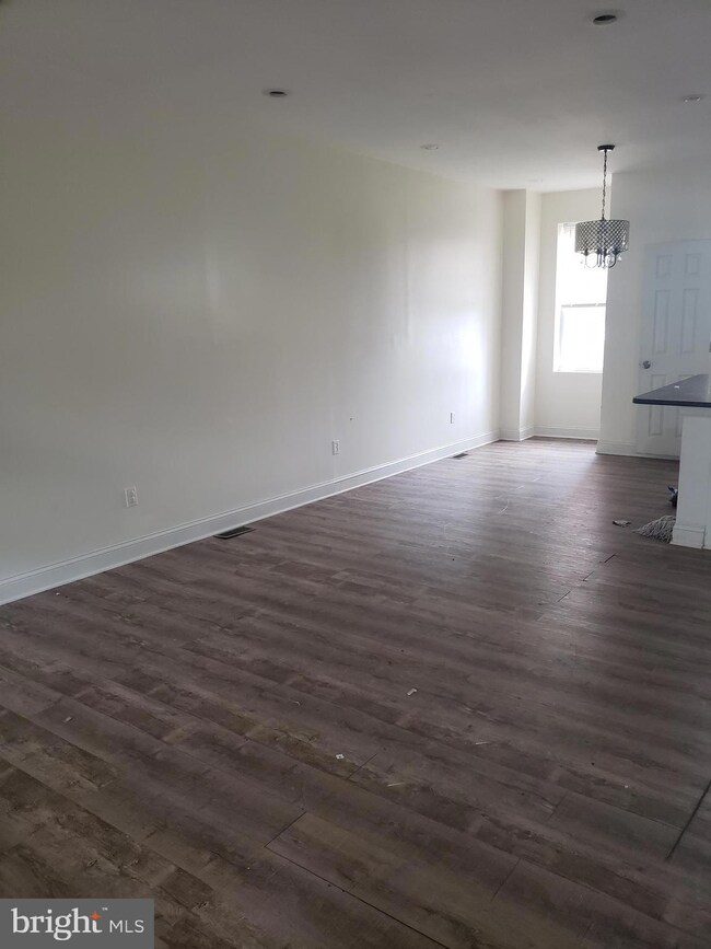 629 E 37th St, Baltimore, MD 21218 - photo 2