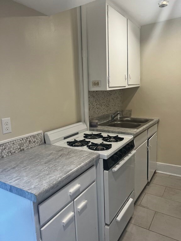 3 Fellows St unit 3, Danvers, MA 01923 - photo 4