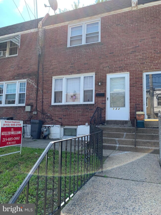 132 N 4th St, Darby, PA 19023 - photo 2