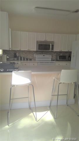 11432 NW 43rd Terrace, Doral, FL 33178 - photo 5