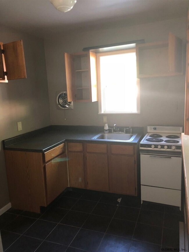 44 Northern Dr, Troy, NY 12182 - photo 6