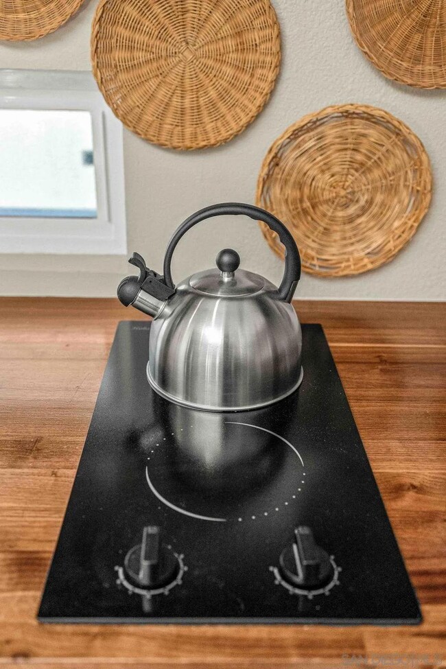 6081 Horton Dr unit Casita, La Mesa, CA 91942 - photo 6