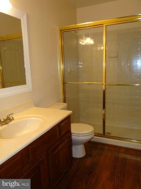 22117 Creekview Dr, Gaithersburg, MD 20882 - photo 7