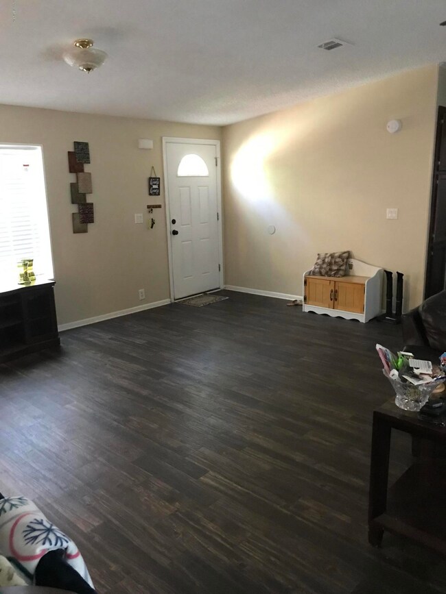 4089 Sunnyside Dr, Middleburg, FL 32068 - photo 6