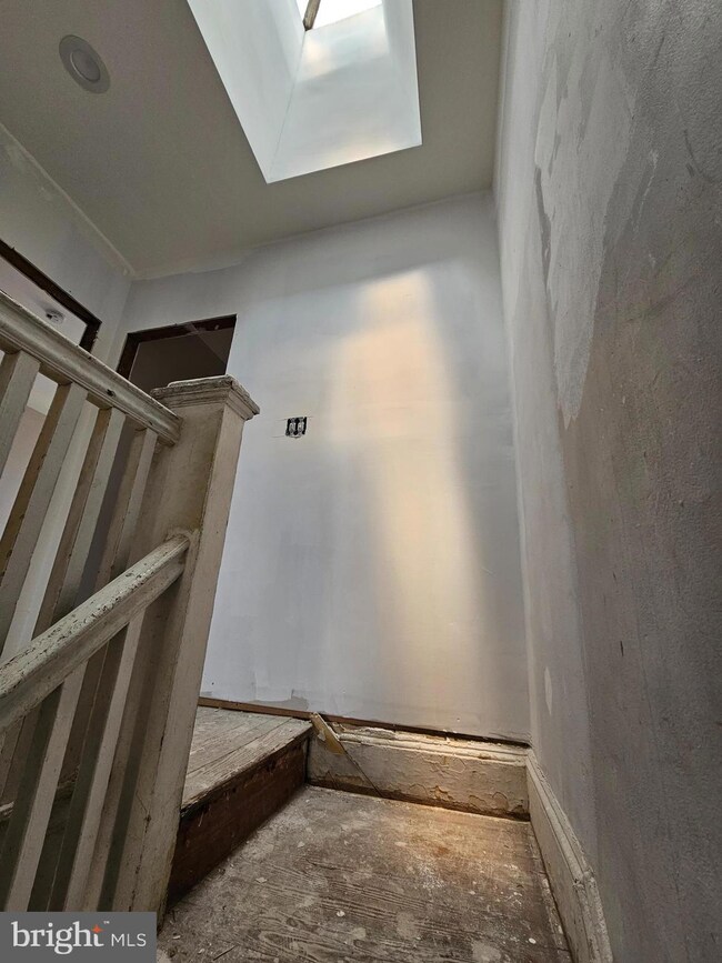 unlisted-address, Baltimore, MD 21215 - photo 6