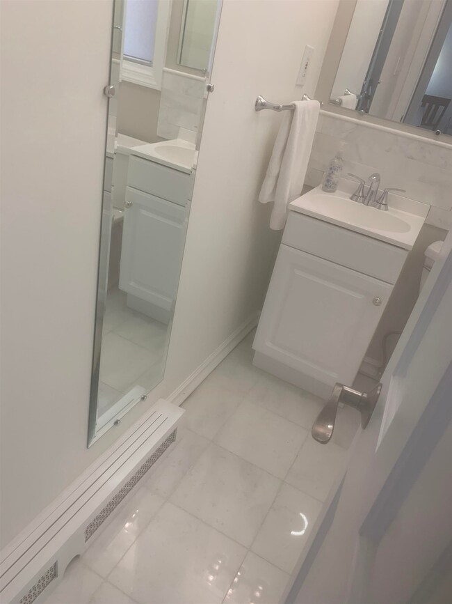 148 Nesbit St unit 1, Weehawken, NJ 07086 - photo 4