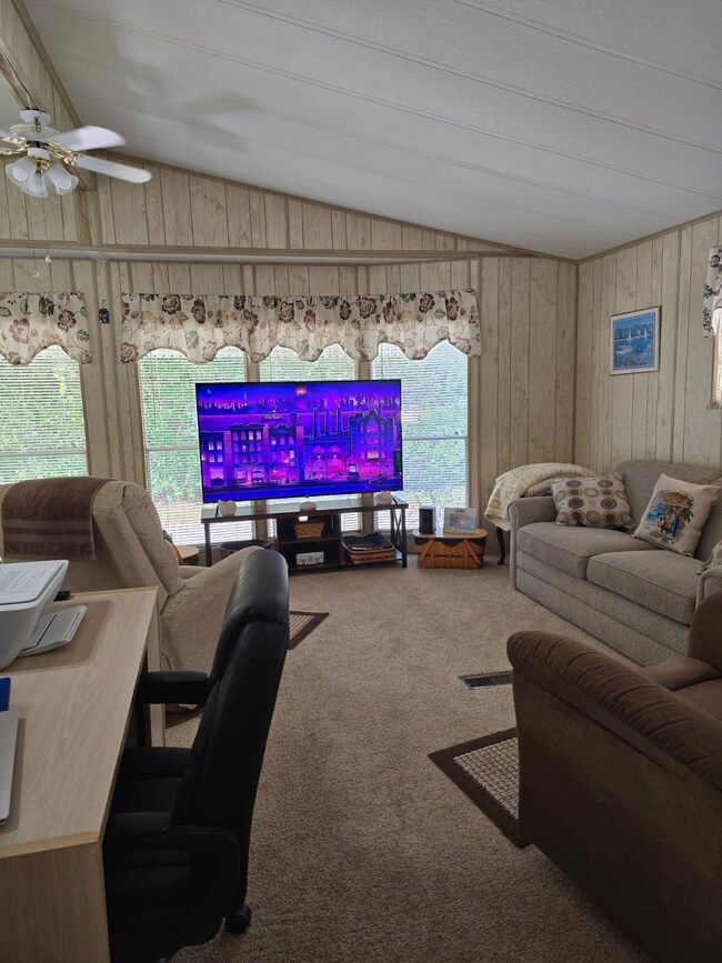 5548 Bethany Loop, Zephyrhills, FL 33542 - photo 6