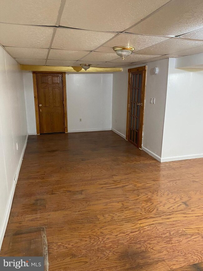 2880 Cushing Rd, Camden, NJ 08104 - photo 3