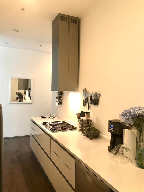 618 E 2nd St unit 3, Boston, MA 02127 - photo 7