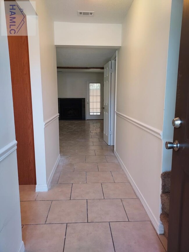 727 S Main St unit 107, Hinesville, GA 31313 - photo 2
