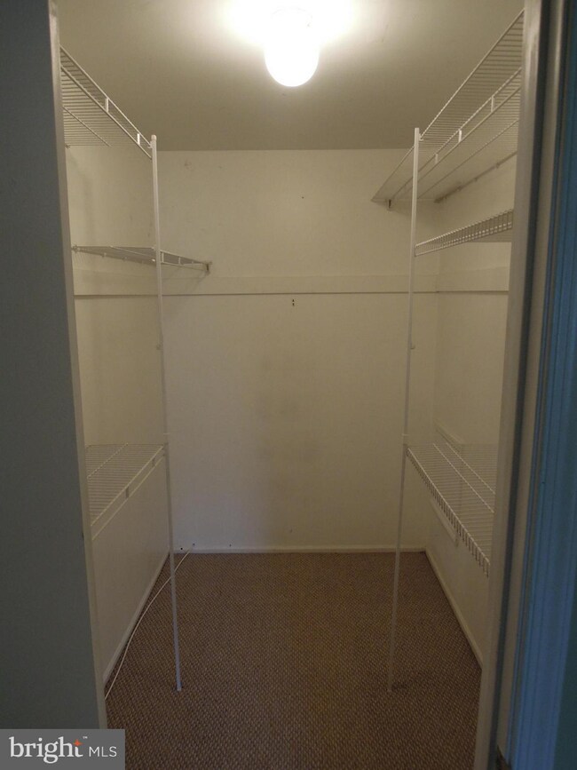 25 Wyndham Place, Trenton, NJ 08691 - photo 5