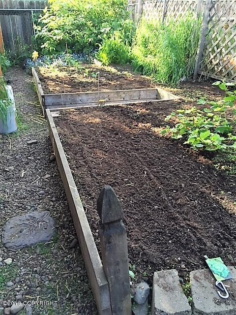 5705 Ladd Ln, Anchorage, AK 99504 - photo 5