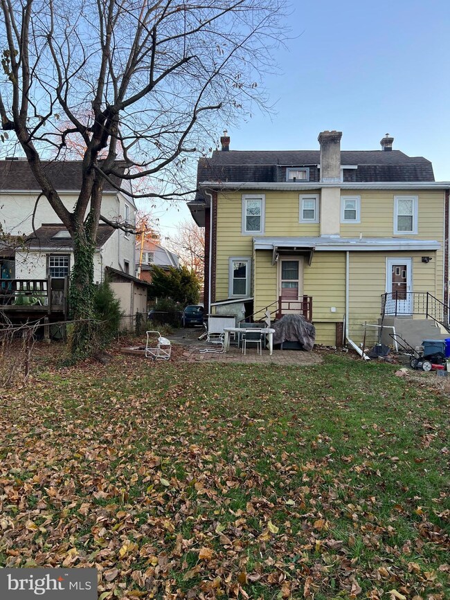 836 Cricket Ave, Ardmore, PA 19003 - photo 2