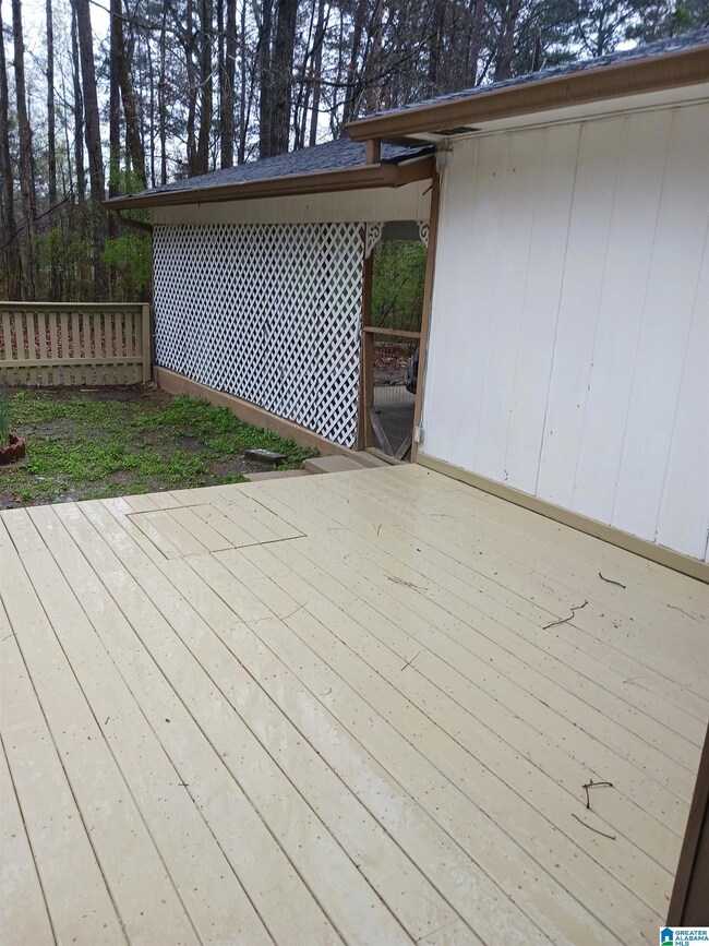 8952 Pear St, Leeds, AL 35094 - photo 5