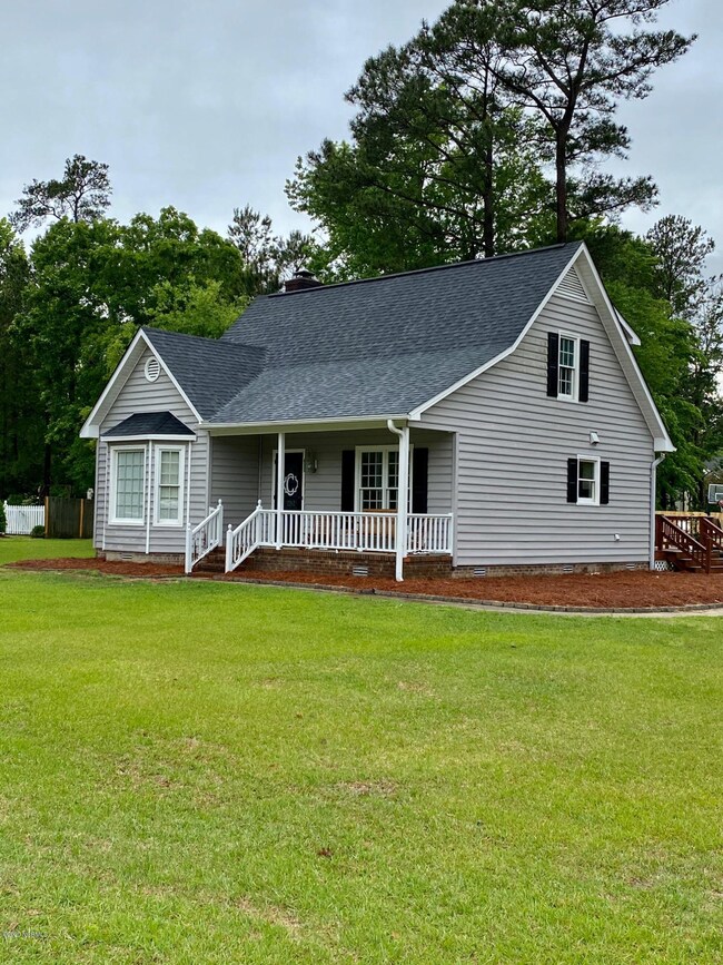 2262 Edgewater Dr, Winterville, NC 28590 - photo 3
