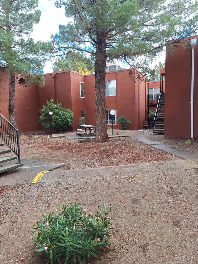 Eagle's Nest Condominiums unit 237, Albuquerque, NM 87106 - photo 3