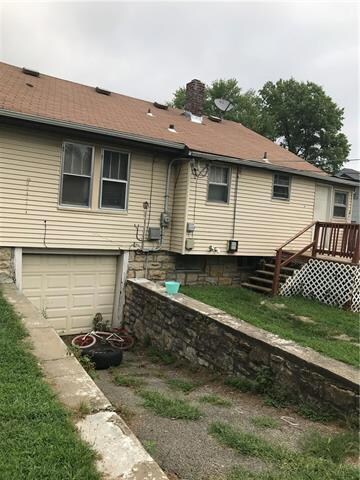 2101 E 57th St, Kansas City, MO 64130 - photo 3