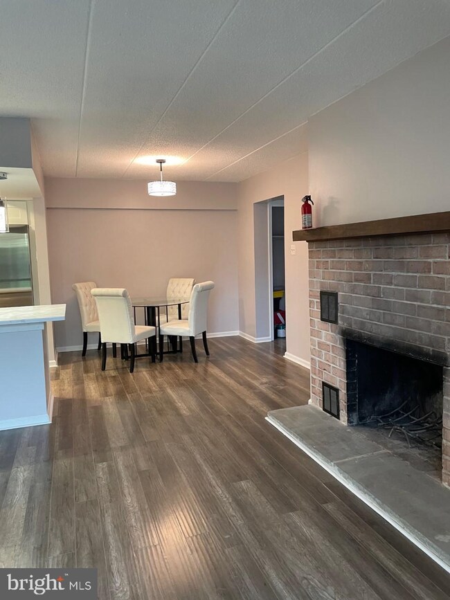 922 Washington Place unit 22, Chesterbrook, PA 19087 - photo 7