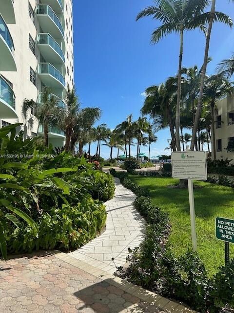 The Tides unit 2D, Hollywood, FL 33019 - photo 5