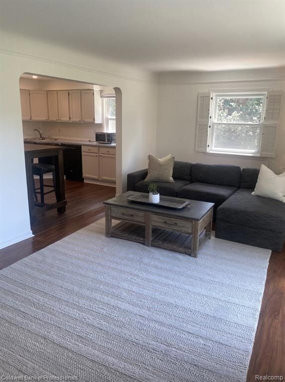 1921 Beverly St, Sylvan Lake, MI 48320 - photo 6