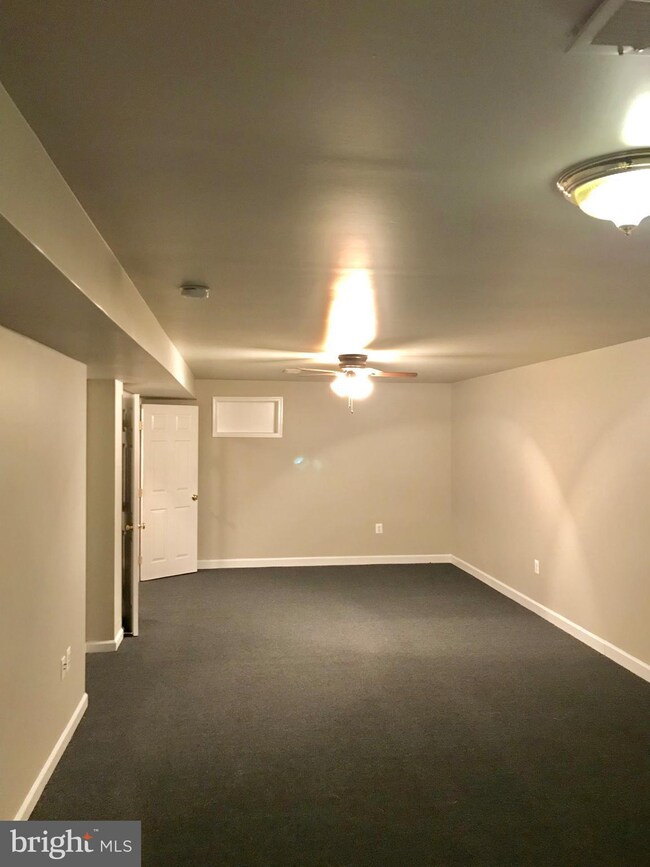 1009 Woods Place, Alexandria, VA 22302 - photo 6