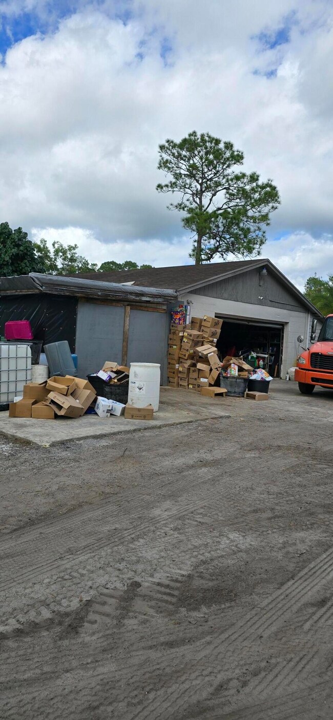 15720 Okeechobee Blvd, Loxahatchee Groves, FL 33470 - photo 7