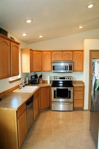 517 Frederick Ave, Medical Lake, WA 99022 - photo 4