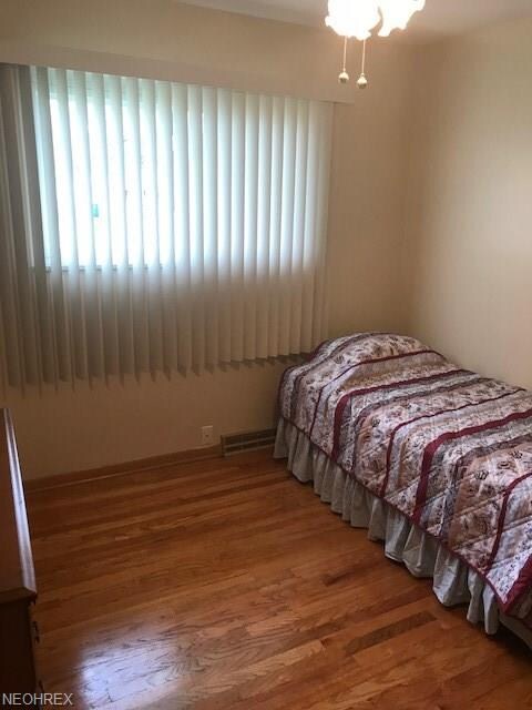 335 Erieview Blvd, Sheffield Lake, OH 44054 - photo 6