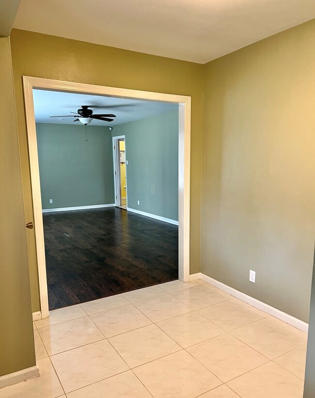 Foyer with feature wall