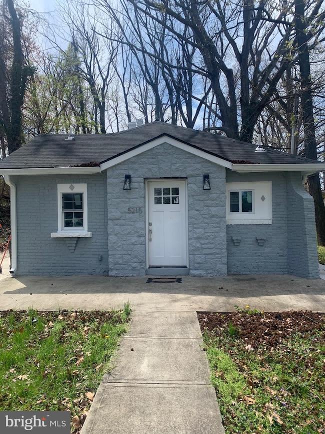 5215 Marlboro Pike, Capitol Heights, MD 20743 - photo 2