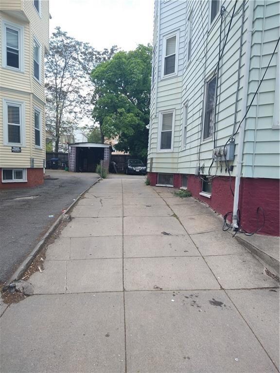 23 Tuxedo Ave, Providence, RI 02909 - photo 4