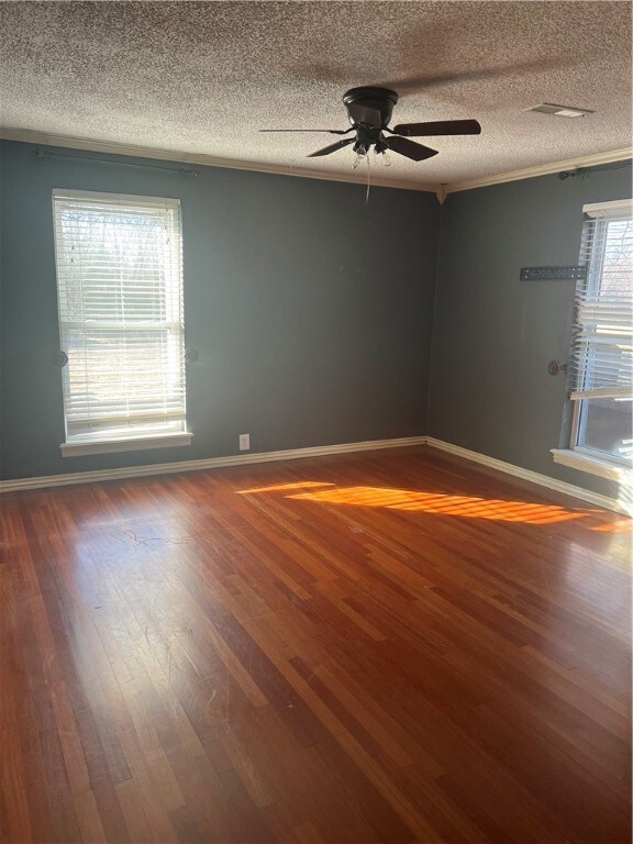 3713 N Oak St, Bethel Heights, AR 72764 - photo 6