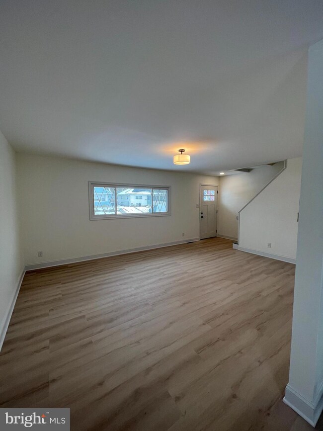 531 Hemlock Terrace, Woodbury, NJ 08096 - photo 2