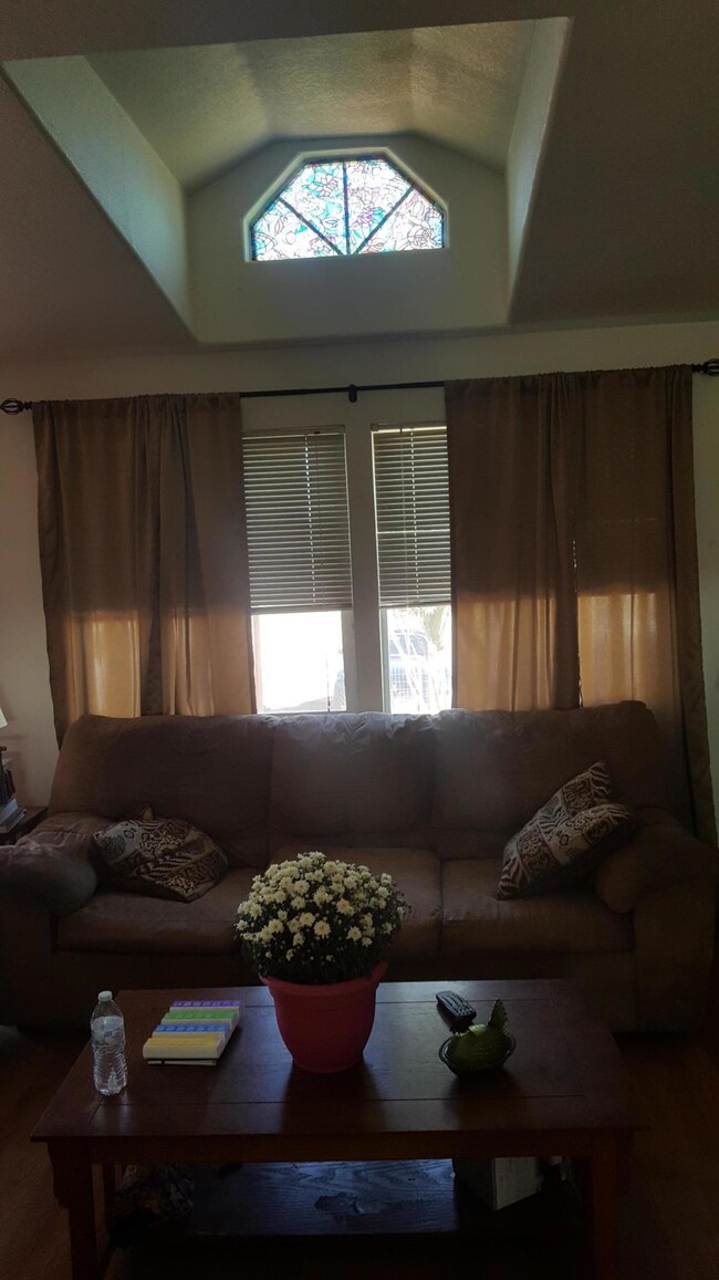 frontroom
