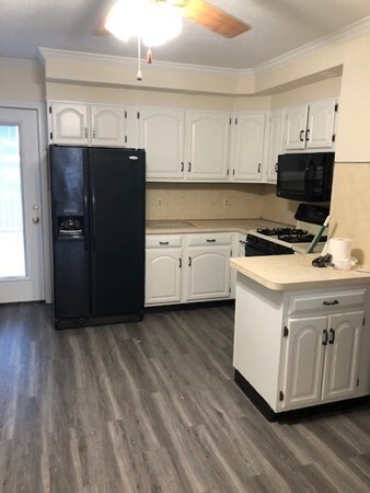 49 Middle St unit 1, Boston, MA 02127 - photo 3