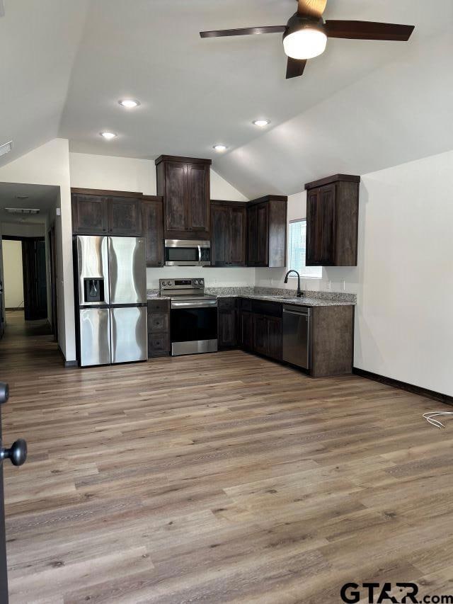 101 Isabella St, Mineola, TX 75773 - photo 2