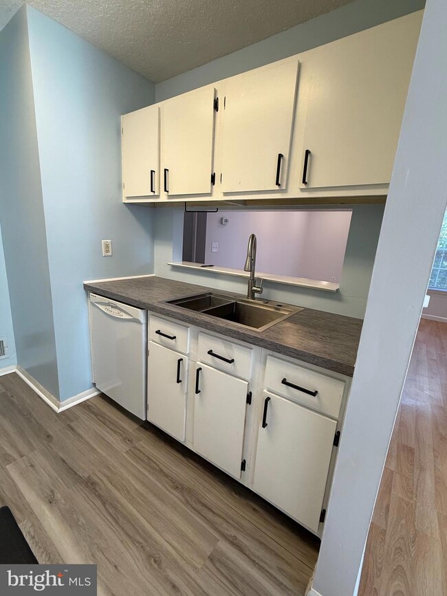 606 Sequoia Ct unit 606, Jackson, NJ 08527 - photo 7