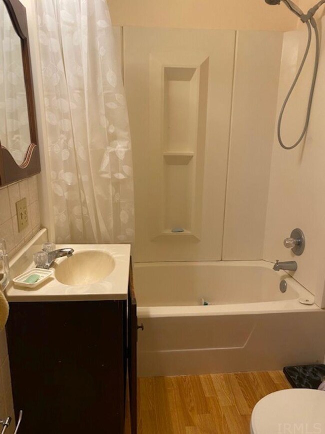 621 McDonald St, Elkhart, IN 46516 - photo 6