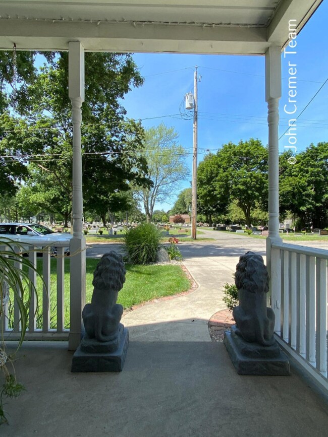 235 S Peck St (6)