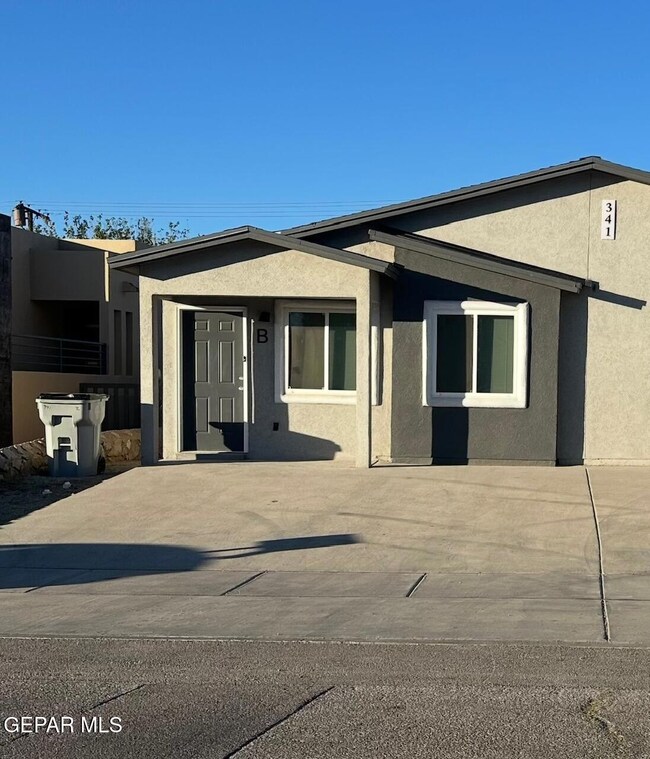 341 Kitt Rd unit B, El Paso, TX 79915 - photo 2