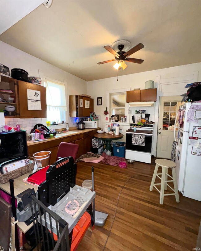 2124 S Walnut St, Muncie, IN 47302 - photo 5