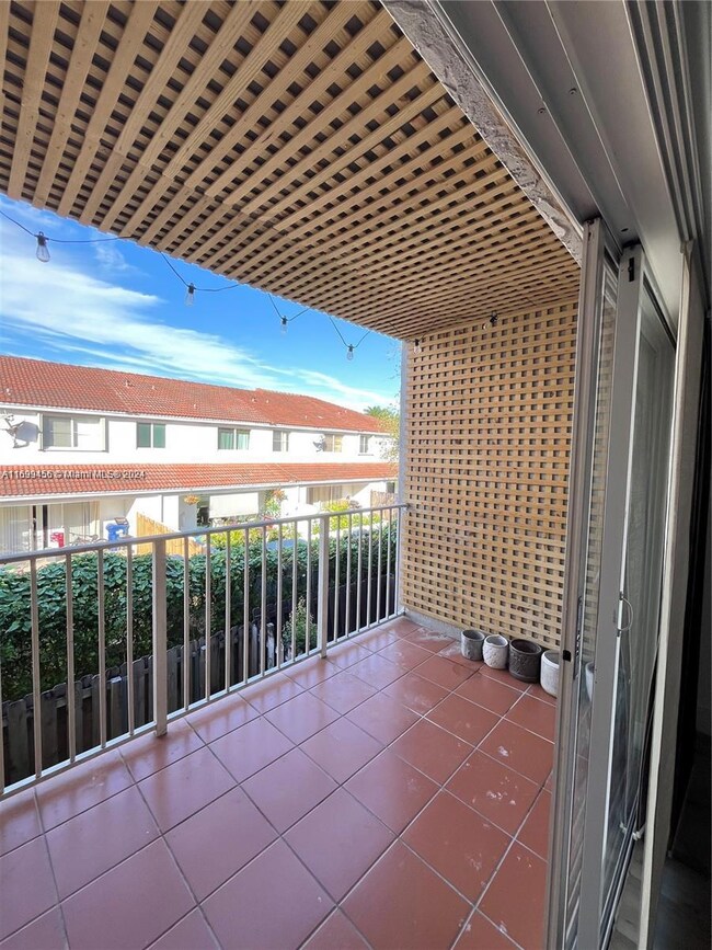 4768 NW 114th Ave unit 2024, Doral, FL 33178 - photo 7